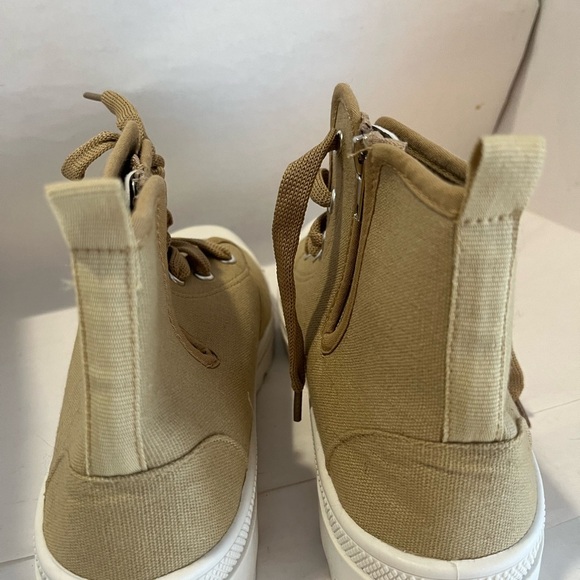 Tommy Bahama Beige Canvas High-Tops - Picture 3 of 8